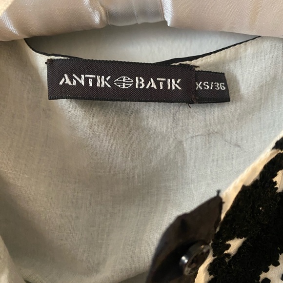 Antik Batik Embroidered top size XS - Picture 5 of 8